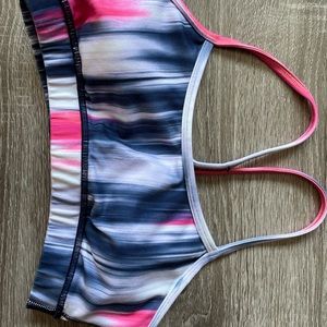 NWOT Lululemon Flow Y bra size 8